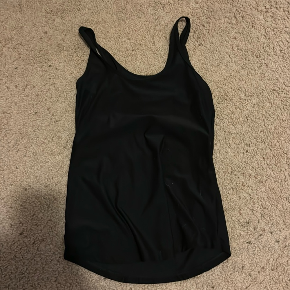 No boundaries, size medium, black